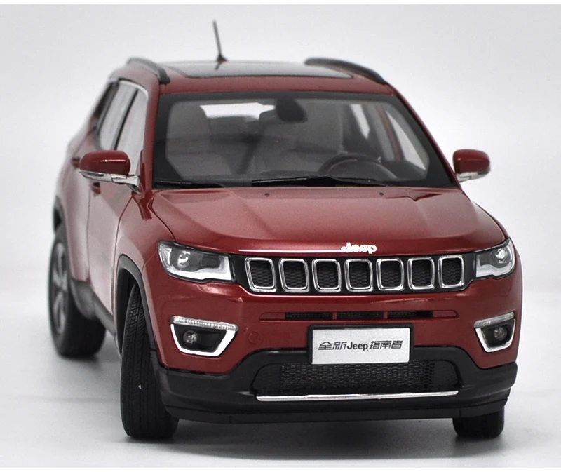 Новинка 1:18 литье под давлением модель для Jeep Compass белый внедорожник Игрушечная машина из сплава Коллекция Подарки