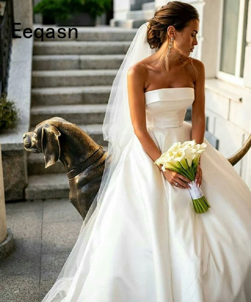 strapless plain wedding dress