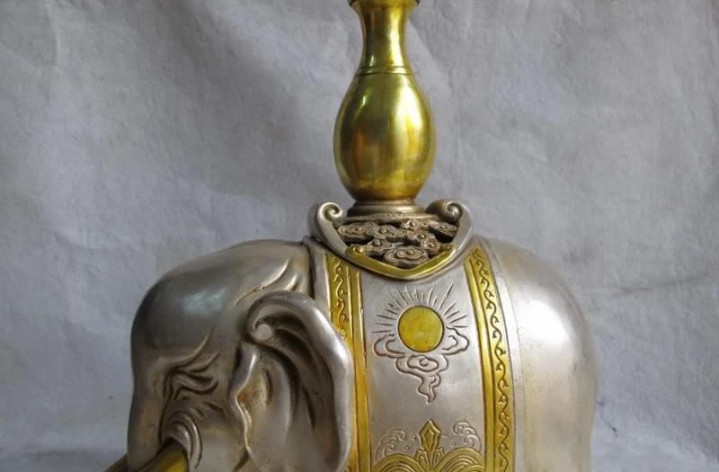 

10 China White Copper Silver Gilt peace Auspicious bottle on Elephant God Statue