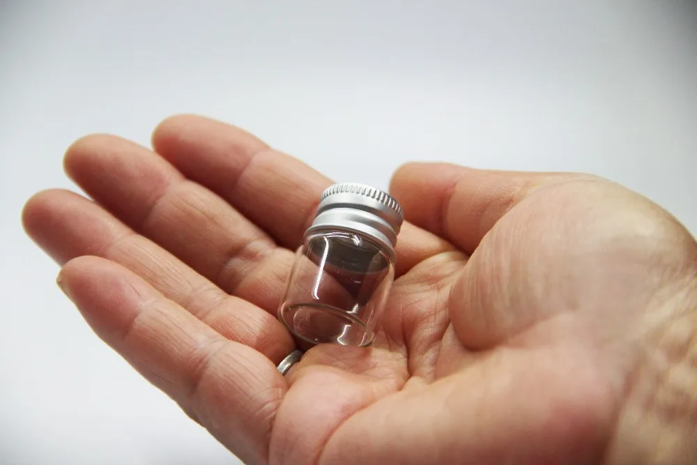 20pcs 22*30mm Mini Clear Glass Bottles with Screw Top Cap Empty Jars Vial Candy Vanilla Pill Food Perfume Bottle Metal | Дом и сад