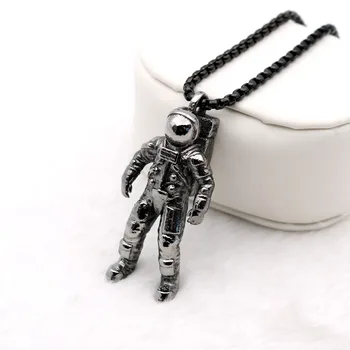 

Astronaut Pendant Necklace Spacewalk Infinite Universe Imaginative Galaxy Solar System Men Jewelry