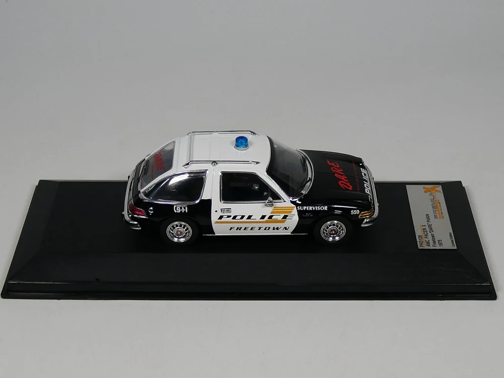 Премиум X 1:43 AMC PACER X Фритаун "DARE" Полицейский 1975 литая под давлением модель автомобиля