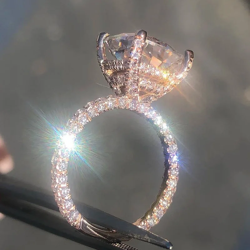 

UILZ New Luxury Shiny Cubic Zirconia Wedding Ring Big Stone Finger Ring Promise Bridal Engagement Rings for Women URL1004