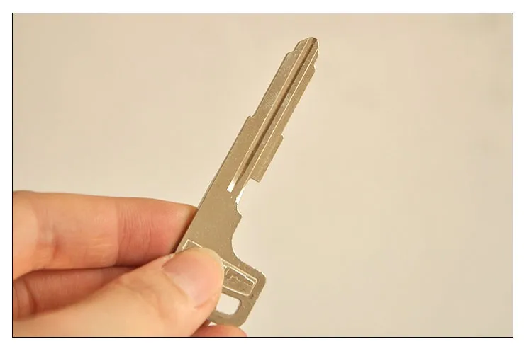 Mitsubishi Lancer-EX remote key shell 3 buttons (6)