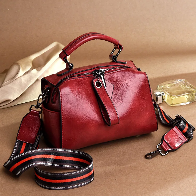 

Retro Female handbag simple woman Crossbody bag exquisite PU leathercomfortable wide shoulder strap rivet wearable