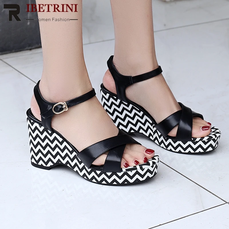 

RIBETRINI 2020 Hot Sale Cow Leather Peep Toe Buckle Shoes Woman Sandals Wedge Heels Party Wedding Sandals Woman Shoes
