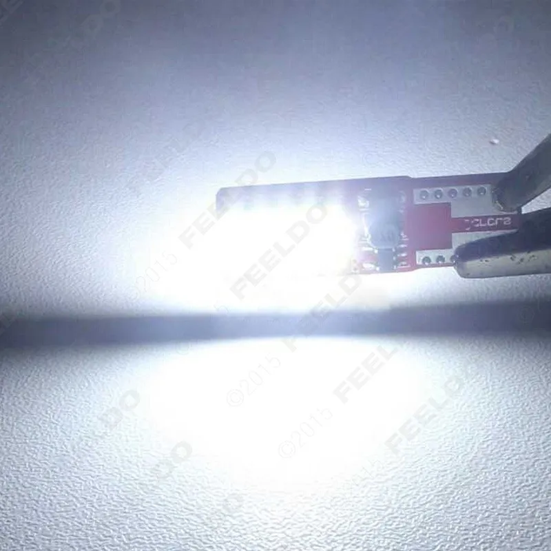 LEEWA 50 шт. белый T10 W5W 5 W 10 SMD 7020 чип Canbus без ошибок автомобиля габаритный фонарь Светодиодная лампа для чтения 6500 K 400lm # CA5315