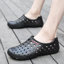 Для мужчин дышащие пляжные сандалии Для мужчин s выдалбливают воды обувь сандалии супер легкий Для мужчин мягкая обувь для вождения без шнуровки, черный, серый