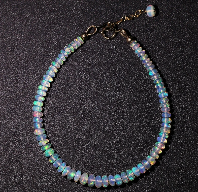 

100% NATURAL ETHIOPIAN WELO FIRE OPAL Bracelet CABOCHON 1 piece