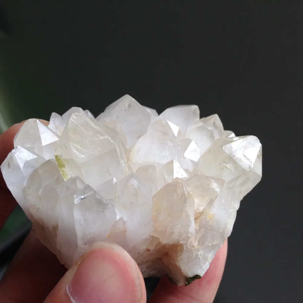 

Natural Stones and Minerals High Quality Quartz Crystal Specimen Best Price For Sale