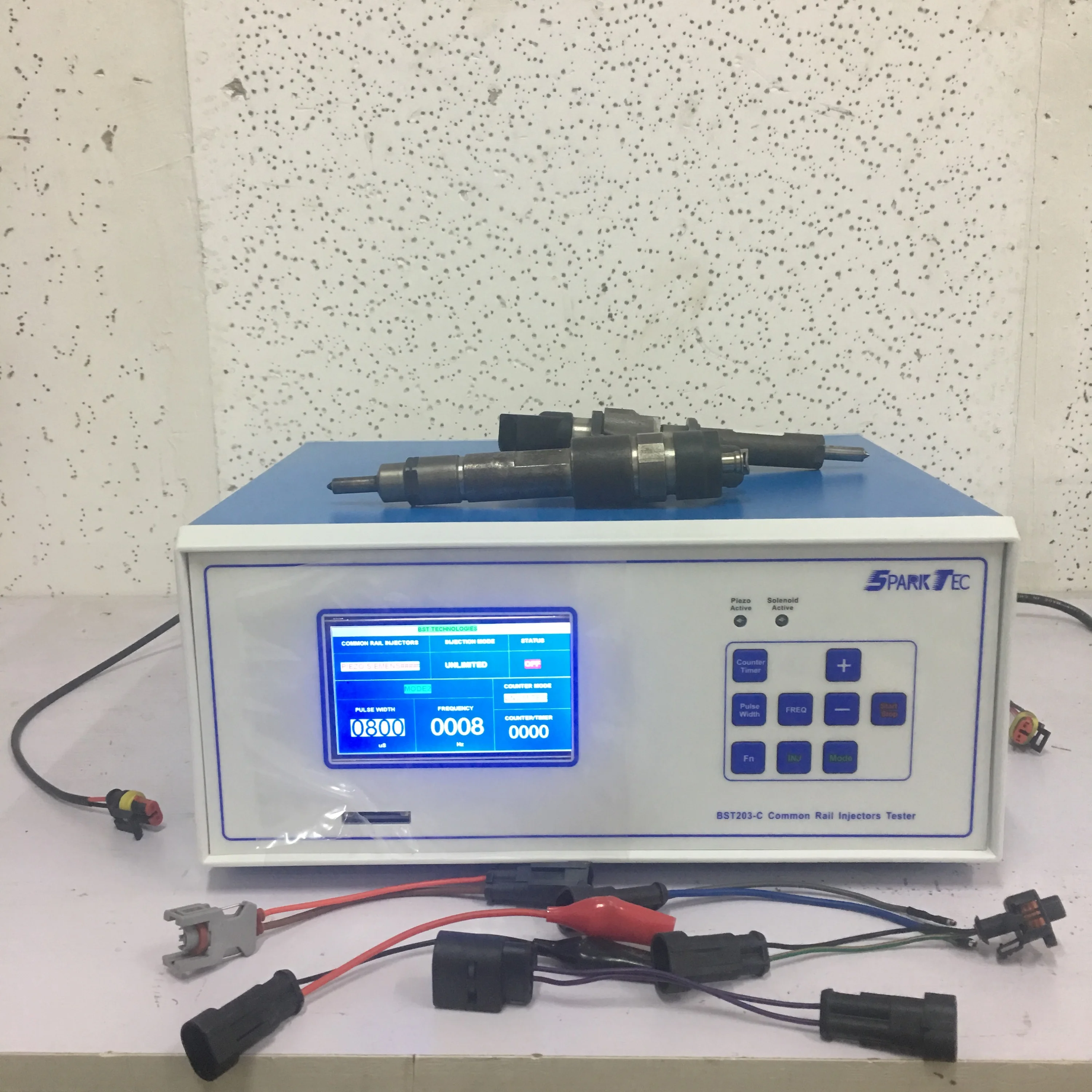 

Professional BST203-C piezo and electromagnetic common rail injector tester for bosch/delphi/denso/siemens/continental