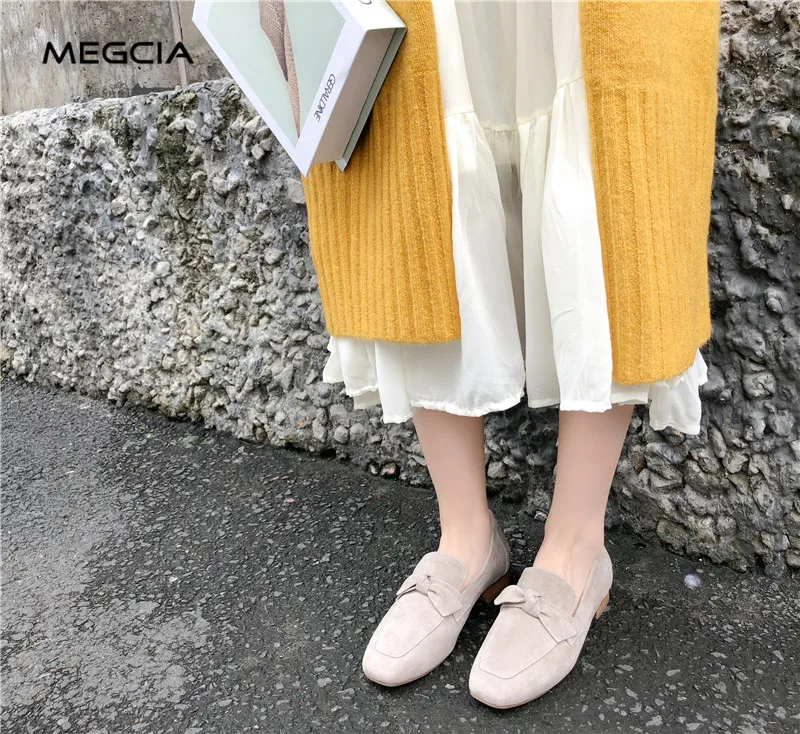 MEGCIA; модель года; водонепроницаемые мокасины; женская замшевая обувь из натуральной кожи; женская повседневная обувь на плоской подошве с бантом; модная Осенняя обувь; цвет серый, хаки; Новинка; MC905