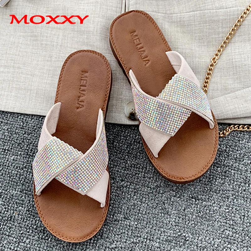 

2019 New Ladies Luxury Rhinestone Slippers Women Home Indoor slippers Dames Fashion Summer Flat Beach Slipper Slides Shoes Woman