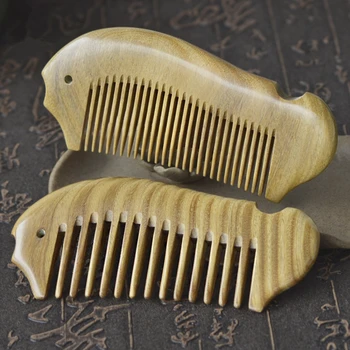 

1PC 2cm Half Moon Natural Horn Comb Portable Bag Comb Color Transparent Massage Comb G0411