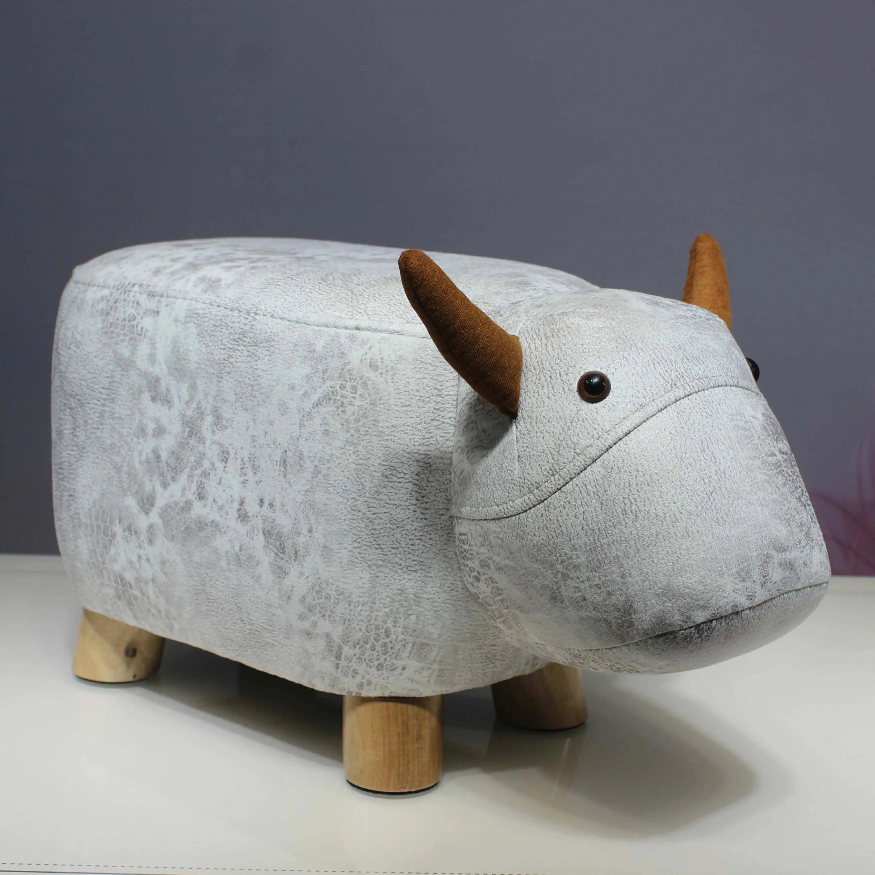 Creative Fashion Calf Stool Elephant Hippo Bench Shoes Bench Stool Children Cartoon Stool Solid Wood Animal Stool - Цвет: style 9