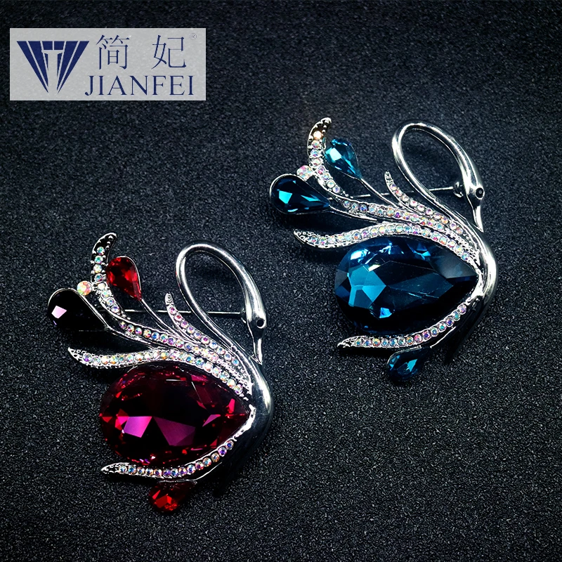 

Grace Crystal Swan Shape Pattern Stylish Women Brooches 6