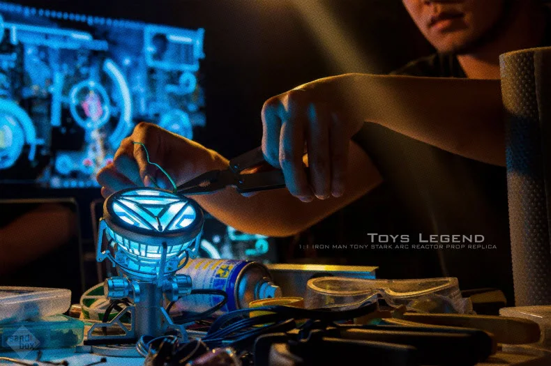 Iron Man 3 Tony Stark Chest Light 1 1 Toys Legend Ark Reactor
