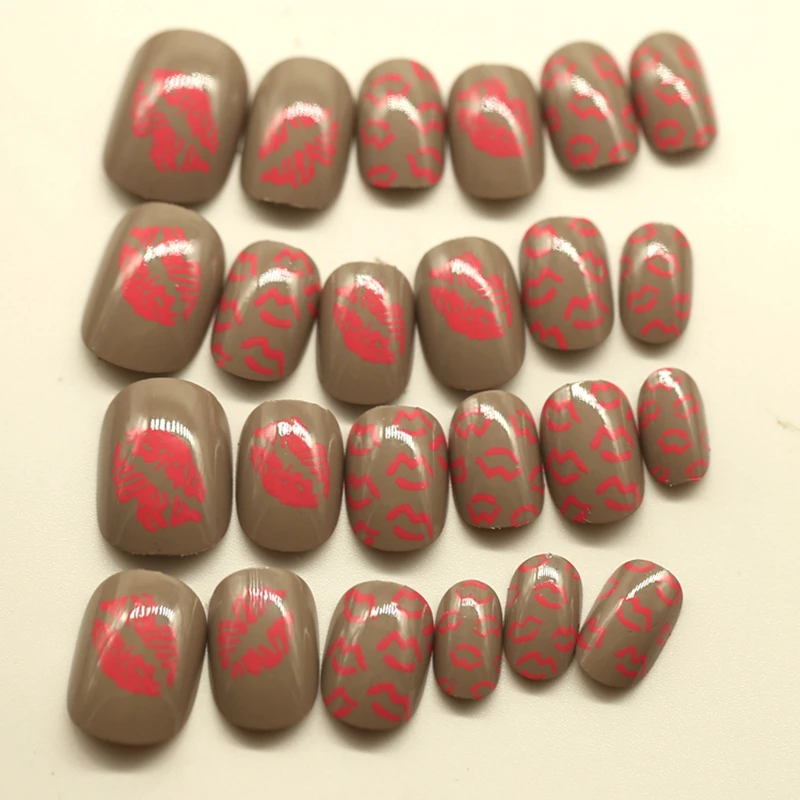 spesifikasi Manis Ciuman Pola Kuku Palsu Chocolate Warna Mengkilap 24 pcs Jelas Dirancang Nail Tips Salon Kualitas Z238 Jual Manis Ciuman Pola Kuku Palsu Chocolate Warna Mengkilap 24 pcs Jelas Dirancang Nail Tips Salon Kualitas Z238