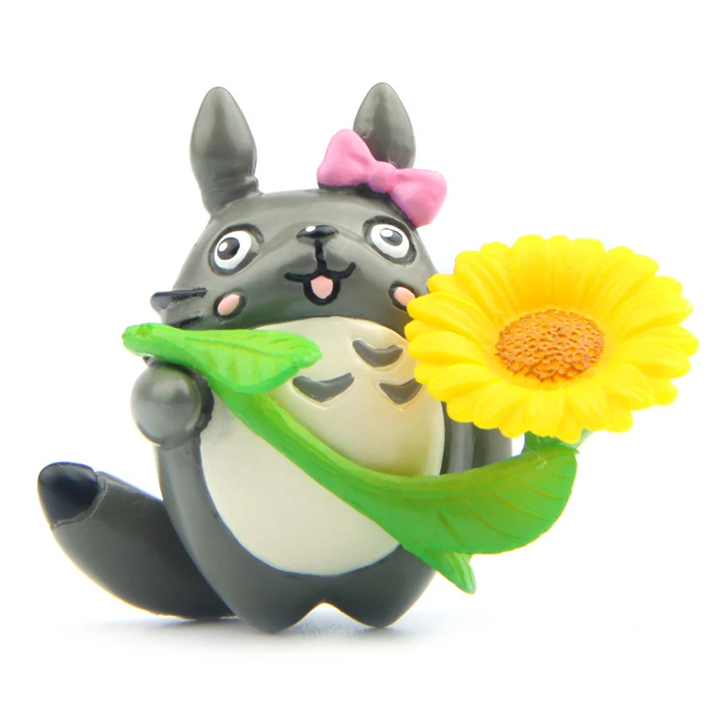 1pcs Studio Ghibli My Neighbor Totoro Toys PVC Sunflower Totoro Action Figure Collection Model