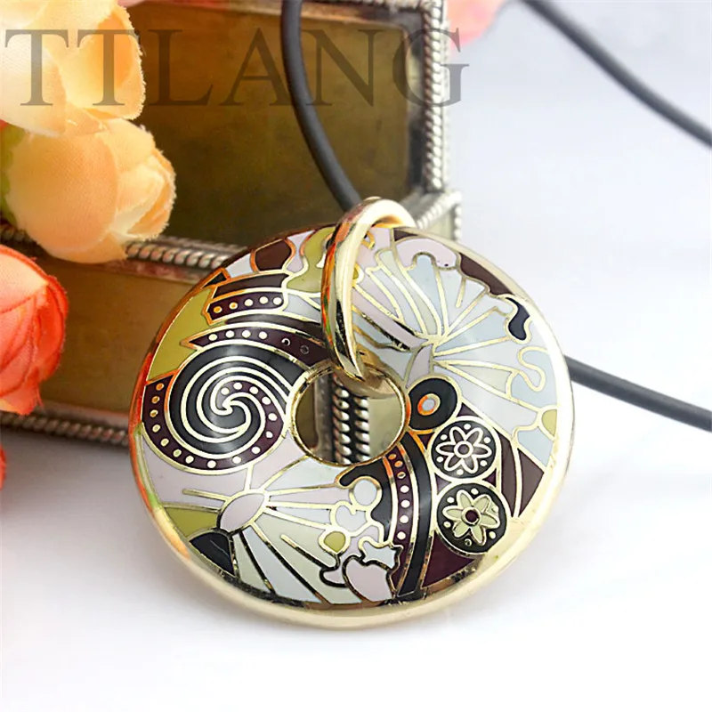 

Newest Round Brown Peacock Design Enamel Jewelry Pendant Necklace