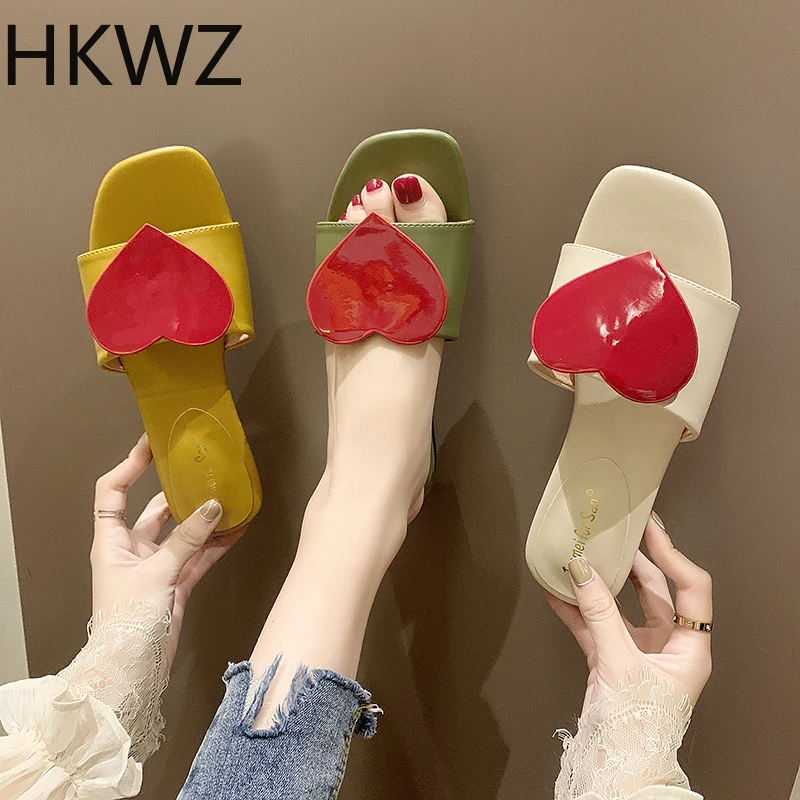

2019 summer Korean version of love wild slippers women wear low-heeled flat sandals female open toe casual comfortable slippers