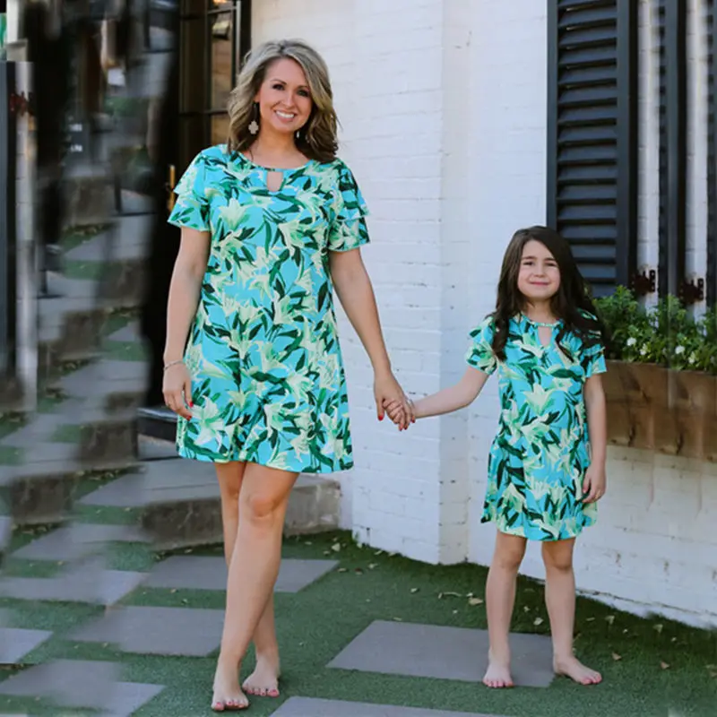 Платья для мамы и дочки г. Одинаковая летняя одежда семейная Одежда для девочек и шифоновое платье для будущих мам пляжные платья, наряды E040