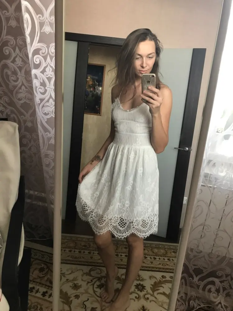DRESSES (8)