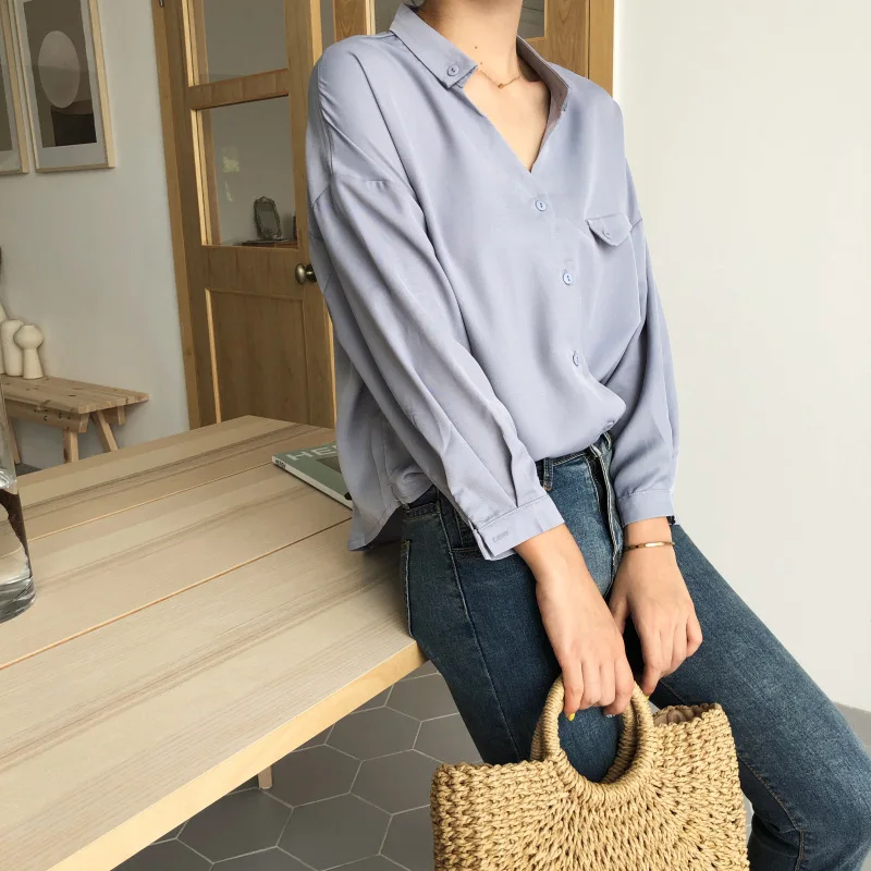 light blue Шикарные женские рубашки с рукавом летучая мышь, модные белые свободные повседневные рубашки с длинным рукавом, Женские однотонные топы размера плюс - Цвет: light blue