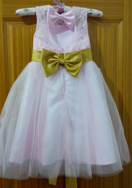 2015 Real Flower Girl Dresses with Sashes Bow Party Pageant Dress for Little Girls Kids/Children Keyhole Dress for Wedding