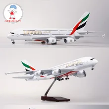 1/160 Масштаб Модель самолета Airbus EMIRATES A380 авиационная модель самолета с колесо с подсветкой литая Смола самолет Коллекция игрушек на подарок