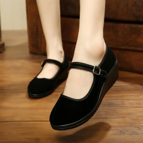 Flat shoes 2024 with straps