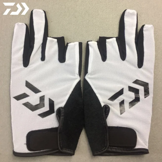 Белый 1 Pair DAIWA Anti-Slip 3 Fingers Cut Fishing Gloves Breathable Elasticity 3 Fingerless Hiking Sports Gloves - Цвет: Белый