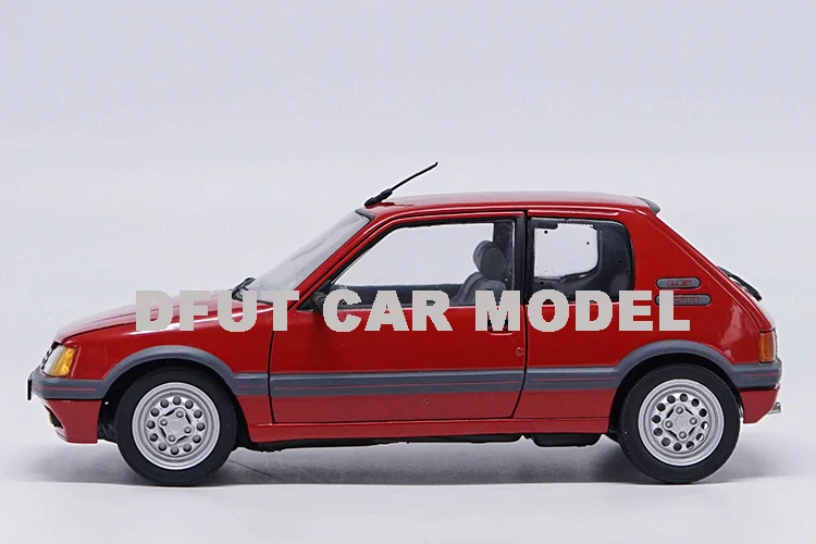 Литая 1:18 игрушечная машинка из сплава модель 205 GTI 1991 детских игрушечных машин оригинальные авторизованные подлинные детские игрушки