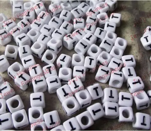 Модные Акриловые бусины с буквами английского алфавита, свободные кубические пластиковые бусины DIY, смешанные все буквы 7 мм 100 штук a1111 - Цвет: letter T