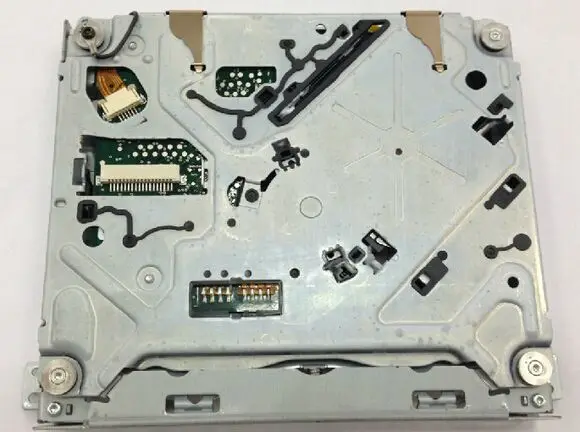 

New original Peugeot 508 Dan Die CD movement