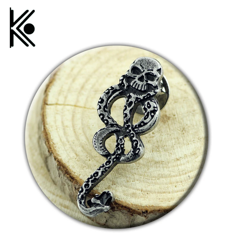 

free shipping Voldemort Horcrux Death Eater's Dark Mark Badge Metal Brooch Costumes Badge Skull jewelry