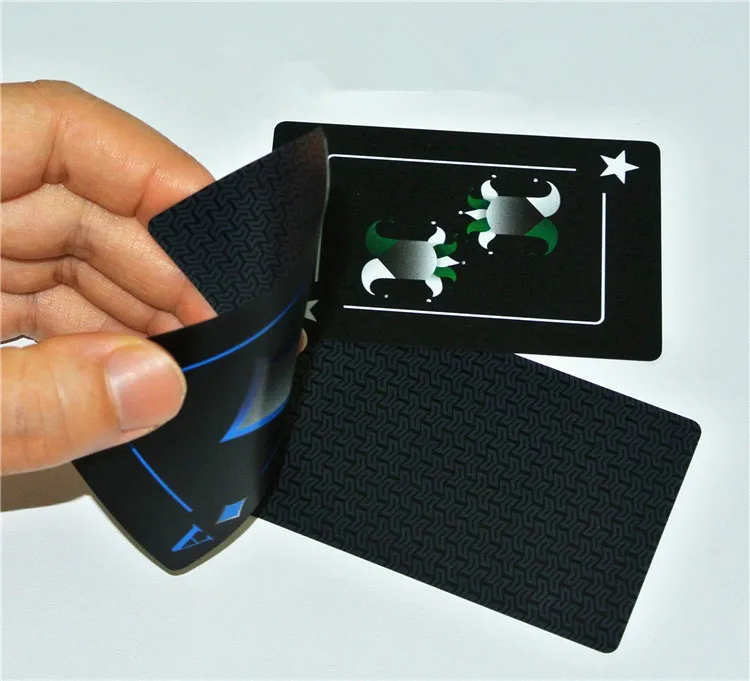 Wasserdicht PVC Poker Mit Aluminium Box Hohe Qualität Schwarz Kunststoff Spielkarten Neuheit Sammlung Board Spiel Geschenk L388