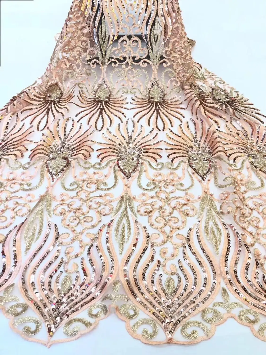 

French Net Lace Fabric 2019 High quality gold African Tulle Lace Fabrics With Sequins Nice Embroidery Sequins Fabric purp DYS135