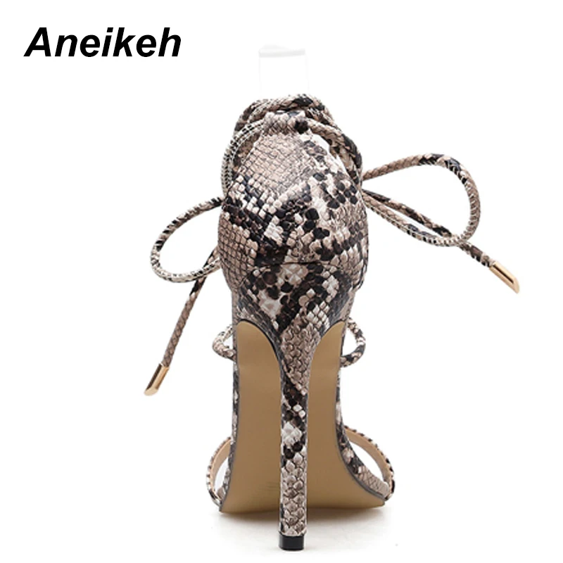 Aneikeh/ г. Босоножки женская модная разноцветная обувь из PU искусственной кожи на высоком тонком каблуке модельные туфли на невысоком каблуке туфли под змеиную кожу, Размеры 35-40