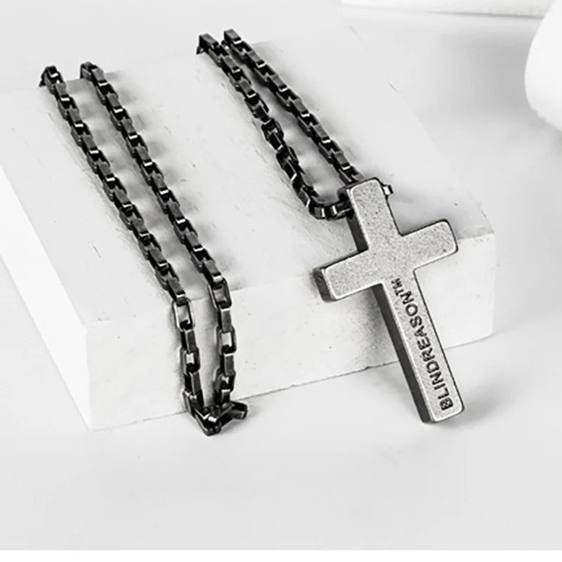 

Vintage Cross Pendant Necklace Long Chain Stainless Steel Religious Distressed Necklaces For Women Men Punk Jewelry Gift