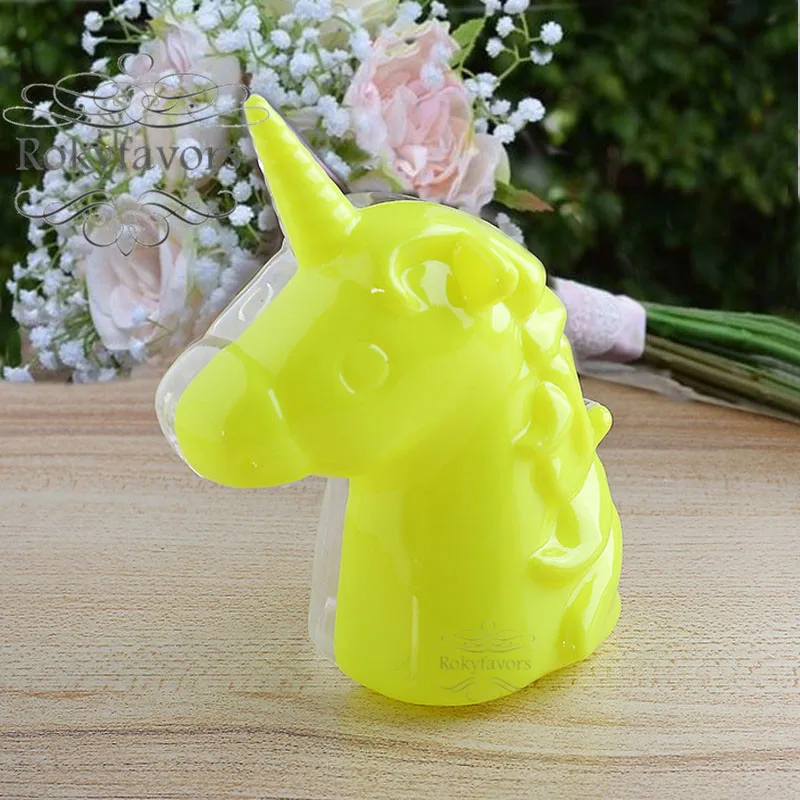 plastic unicorn box (7)