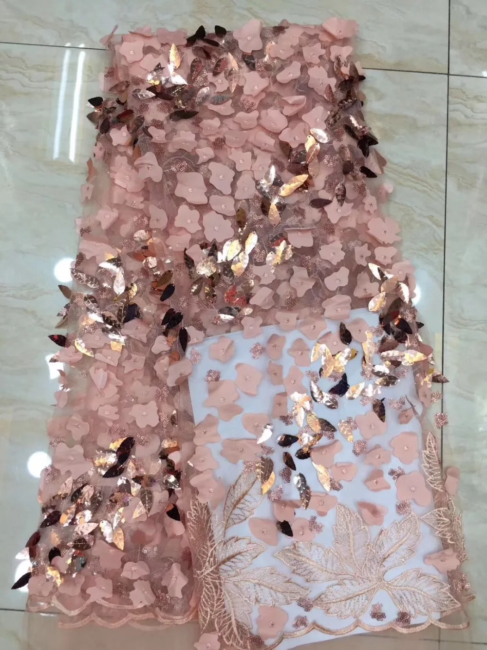 

African new lace fabric 2019 high quality French Guipure lace fabric with beautiful sequins for women's wear