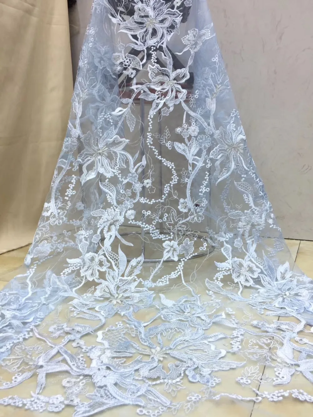 

Nigeria new embroidery tulle lace floral fabrics, French lace fabrics African wedding materials