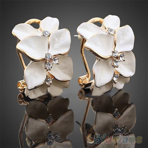 

2018 Charming Fashion Style Elegant Crystal Gardenia Stud Earrings Ear Buckle for Women