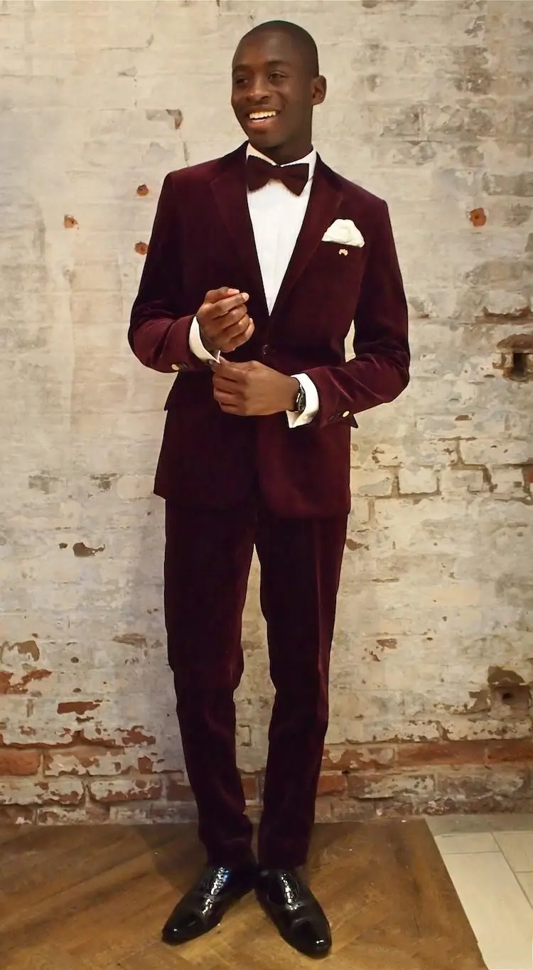New Arrivals Dark Red Velvet Mens Suits Groom Tuxedos Groomsmen Wedding