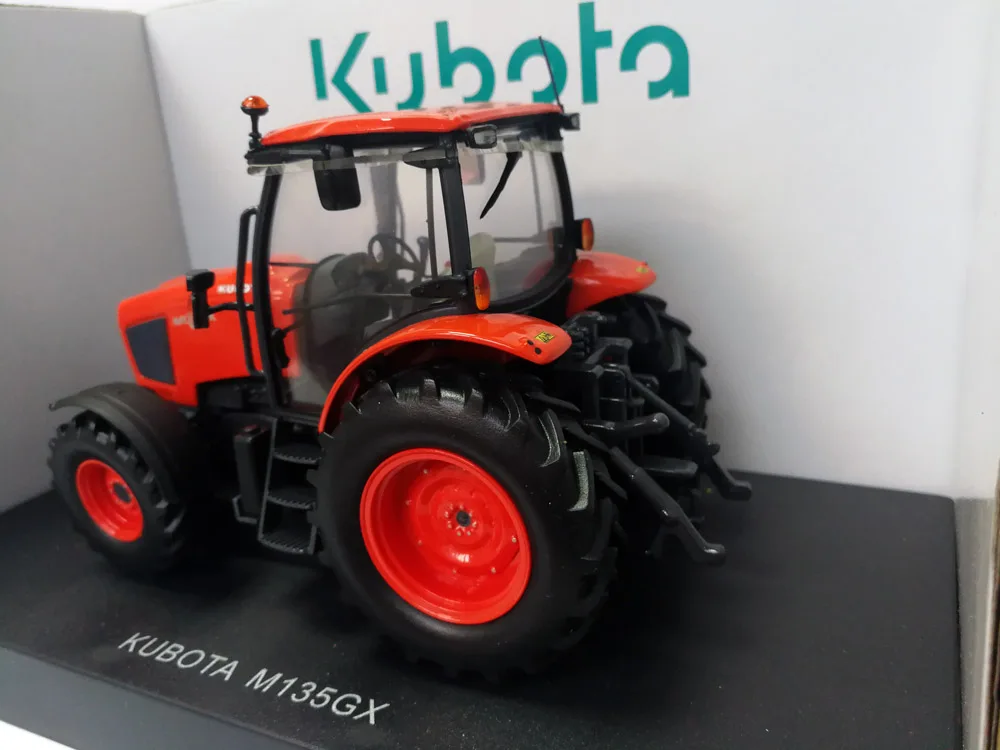 UH4177 1:32 Kubota 135GX трактор игрушка