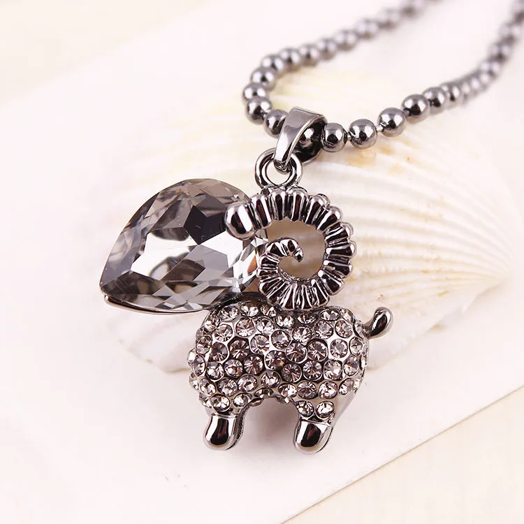 Fashion Classic All-match Cute Sweet Section Lovable Drill Crystal Sheep Sweater Women Necklace Wholesale Fashion Classic All-match Cute Sweet Section Lovable Drill Crystal Sheep Sweater Women Necklace Wholesale