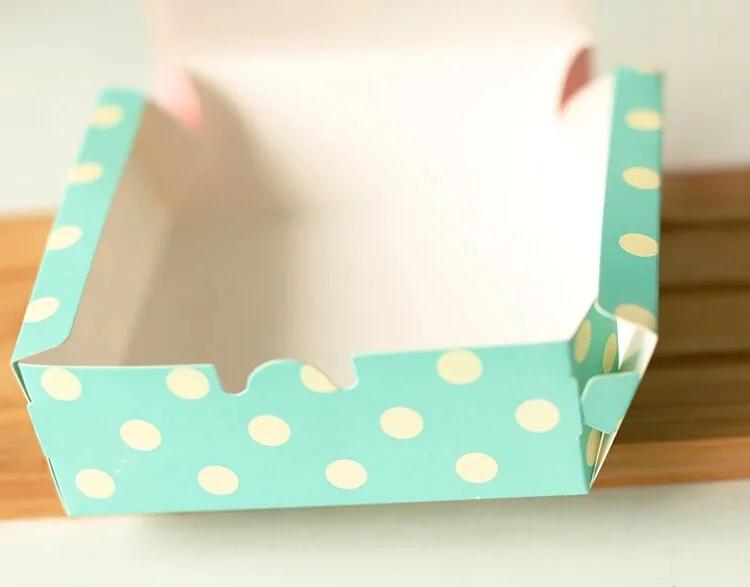Синяя точка/коричневая посылка для печенья Гофрированная коробка для торта с ПВХ окном шоколадный торт печенье сдобы упаковка подарочная коробка дешево
