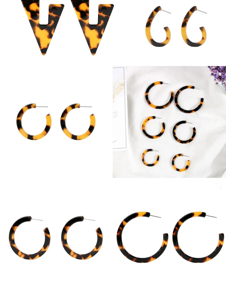 (4)