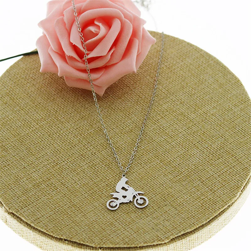 Wholesale-Trendy-Motorcycle-Race-Necklace-Racing-Driver-Stainless-Steel-Heart-Pendant-Necklace-Fashion-Jewellery-Gift